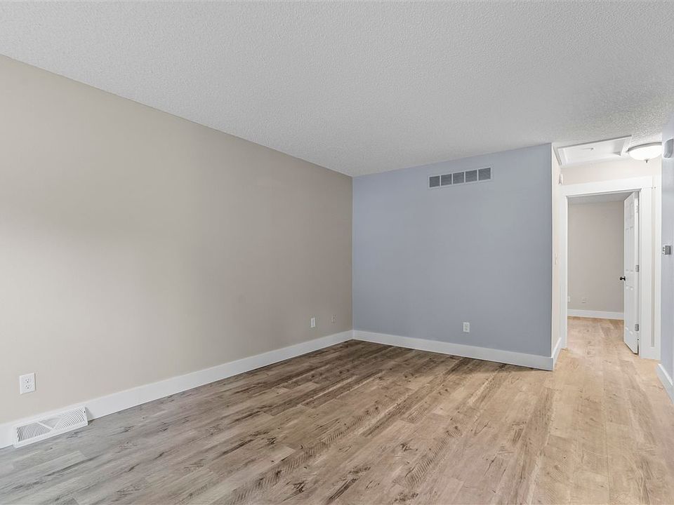 2129 Taylor Dr, Iowa City, IA 52240 Zillow