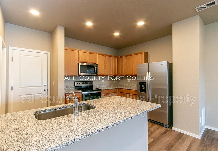 3602 Ronald Reagan Ave — Photo 8