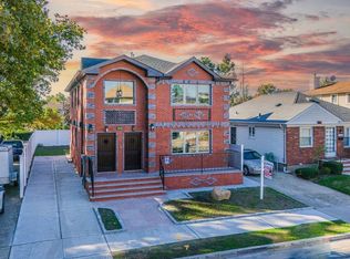 15744 20th Rd, Whitestone, NY 11357