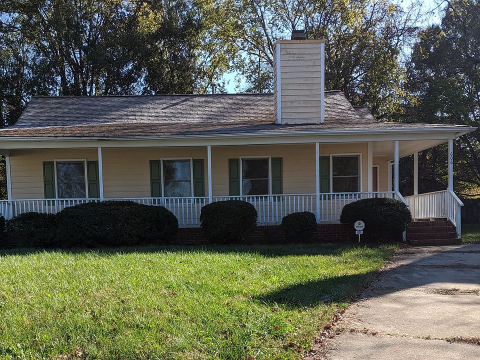 1st image of 606 Forest Brook Dr