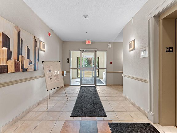4th image of 2035 Grantham Ct NW #419