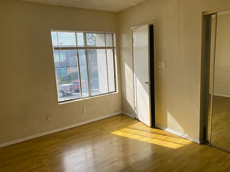 5530 Ackerfield Ave #107 — Photo 5