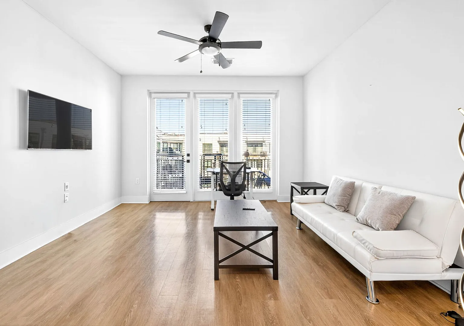 Clean & Stylish 1BD Close to Raymond James — Photo 1