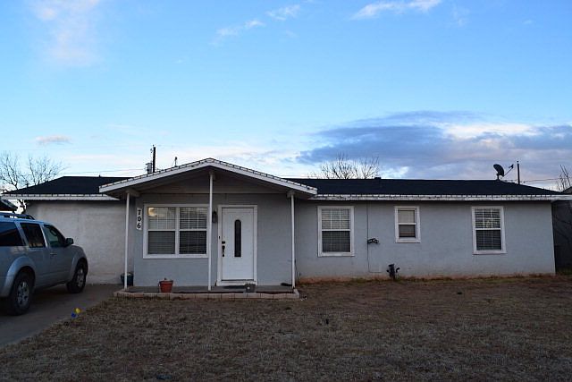 1st image of 706 S James Ave