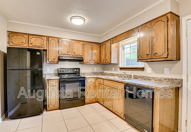 160 Chalet North Ct — Photo 19