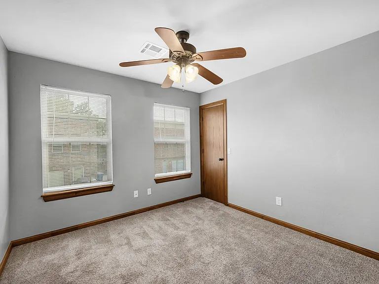 13 NE 7th St #13 — Photo 21