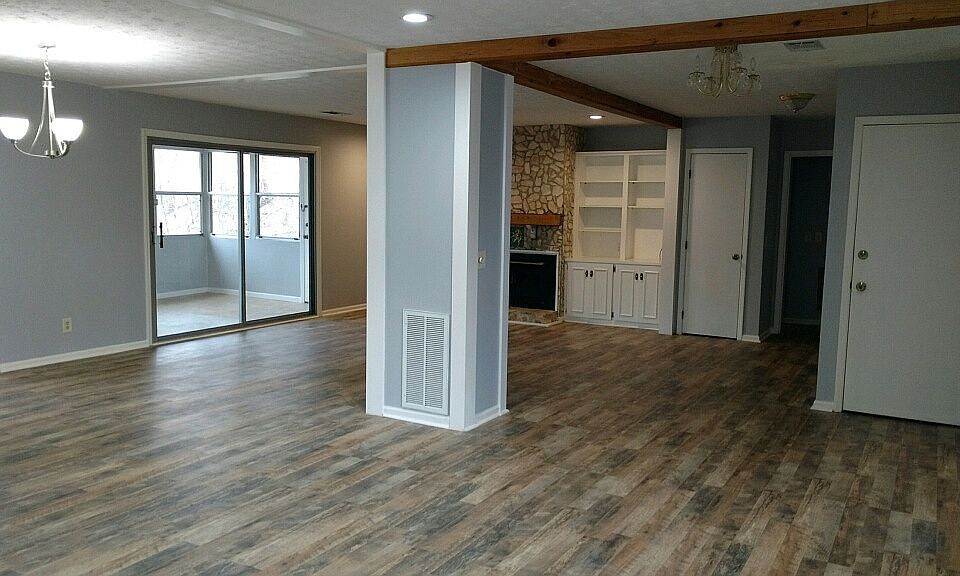 Front Entrance living area