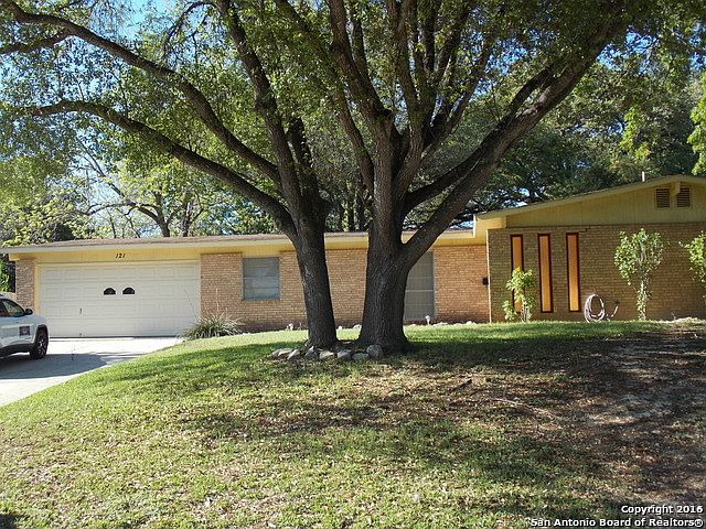 1st image of 121 Meadow Way
