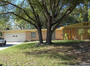 121 Meadow Way, Universal City, TX 78148