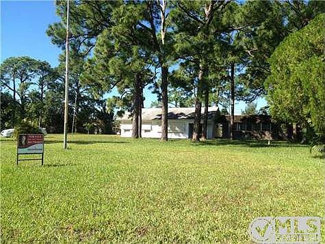 1st image of 1721 W Breezy Ln