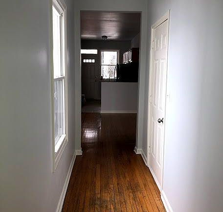 4th image of 11647 Joseph Campau St #1