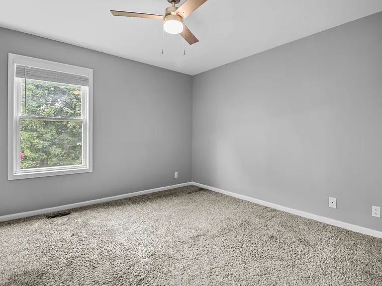 808 Leigh Ann Dr — Photo 22