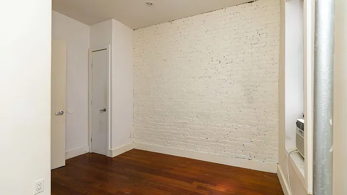 Rented by Nooklyn NYC LLC | media 48