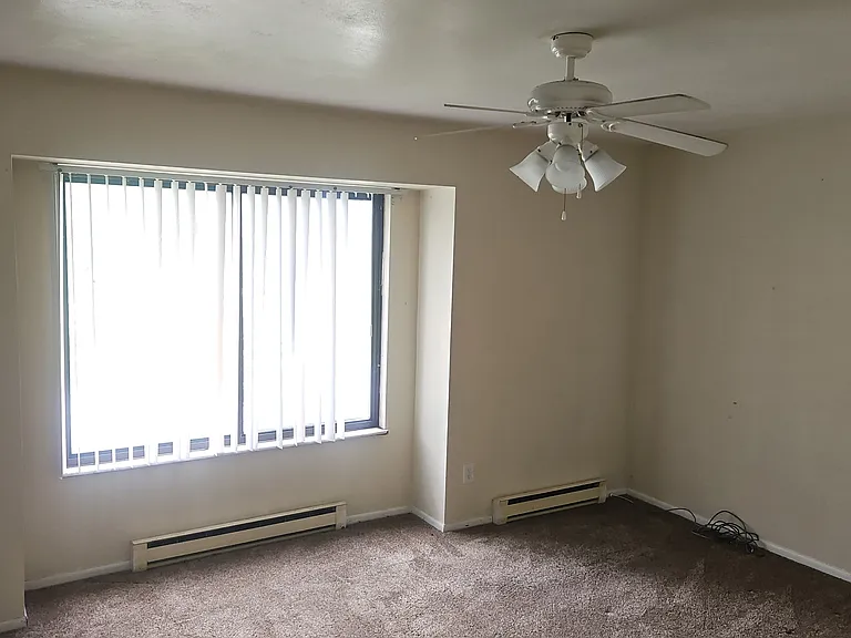 1024 Symphony St #E — Photo 5