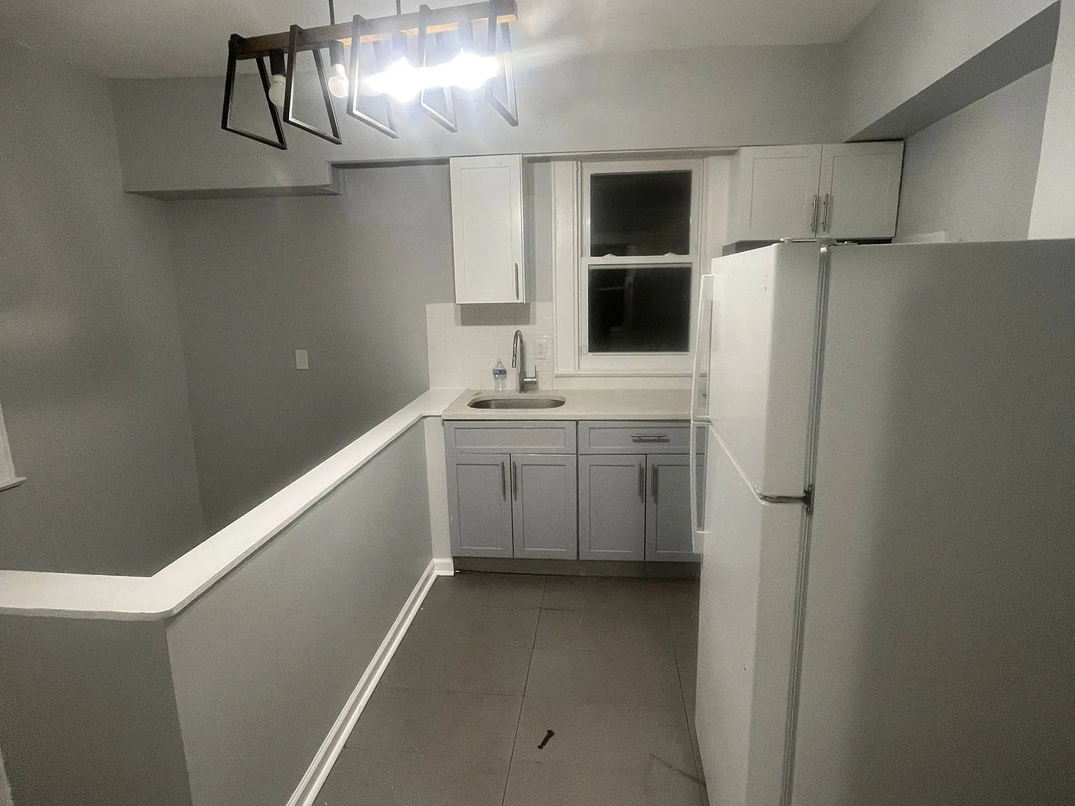 4 bed, 1200 sqft, $2,395 — Photo 3