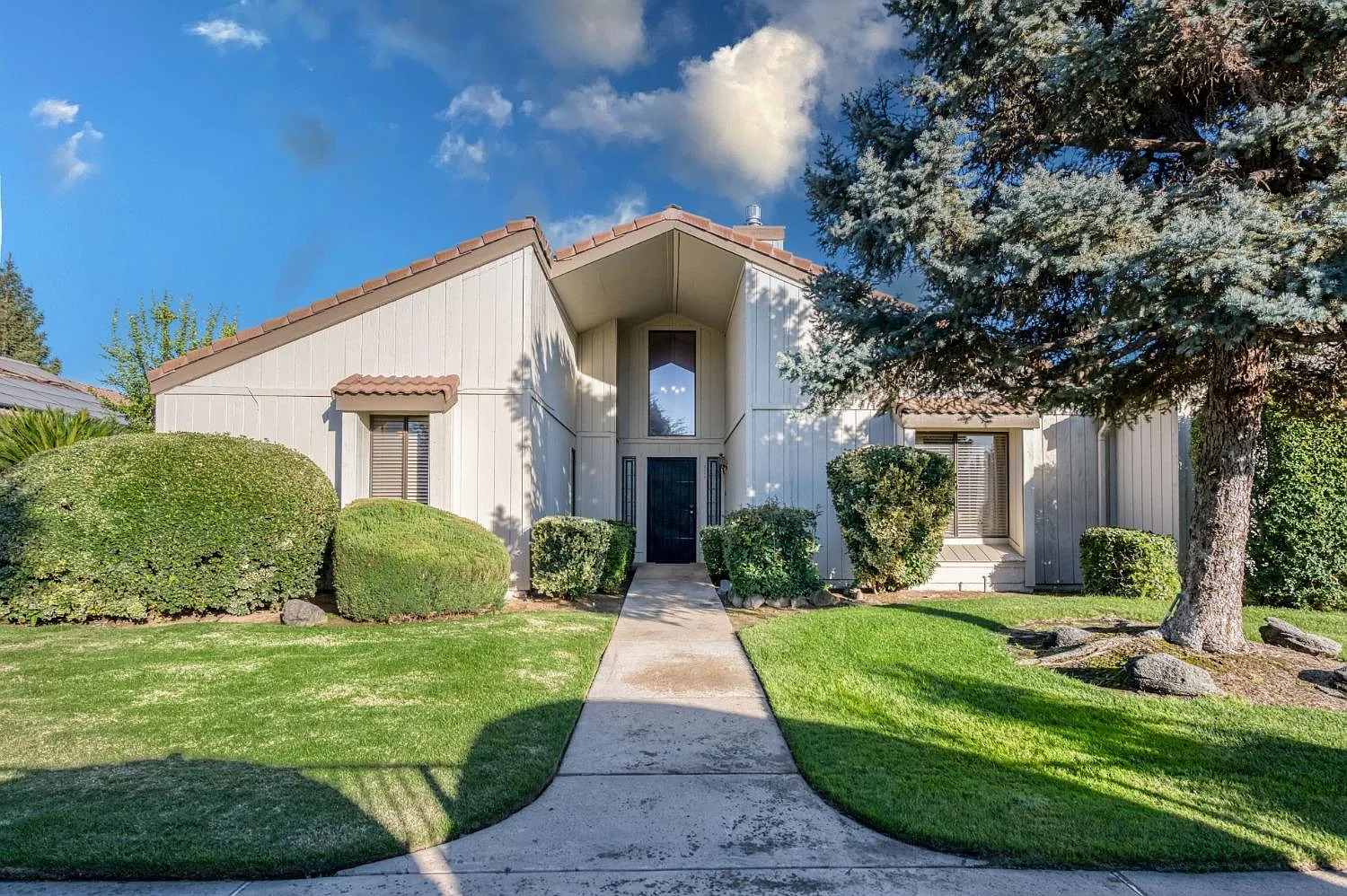 1936 Cougar Ln photo 1