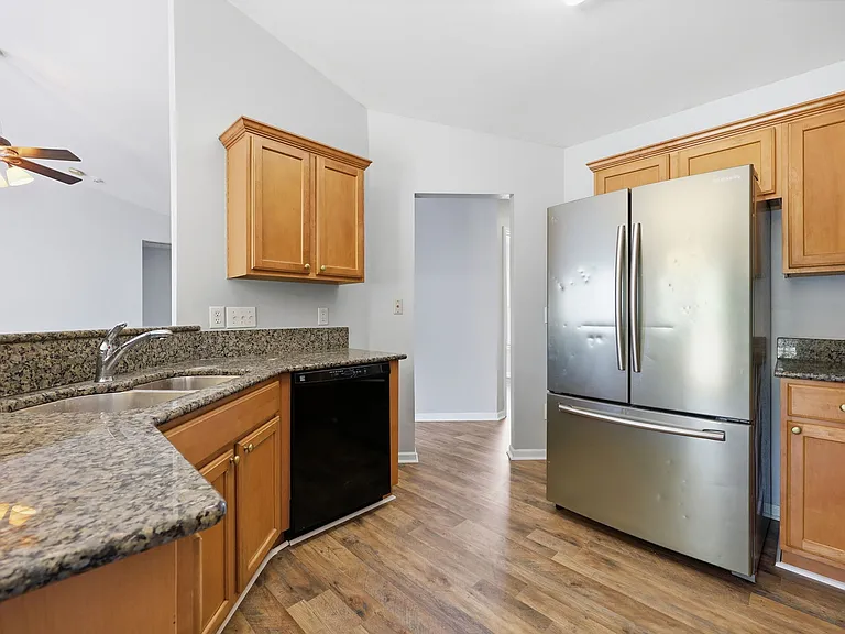3440 Royal Highland Dr — Photo 14