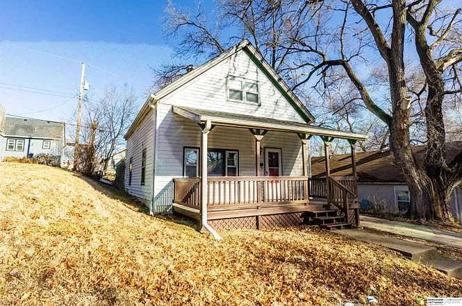 4266 Maple St — Photo 22