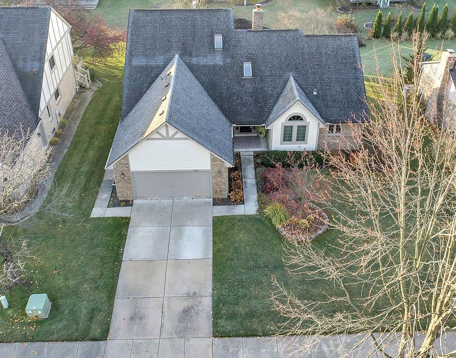 1554 Charlevois Dr, Troy, MI 48085 Zillow