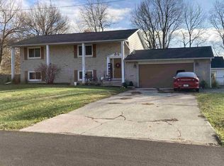 9301 W Lone Beech Dr, Muncie, IN 47304
