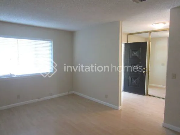 1315 W H St, Dixon, CA 95620