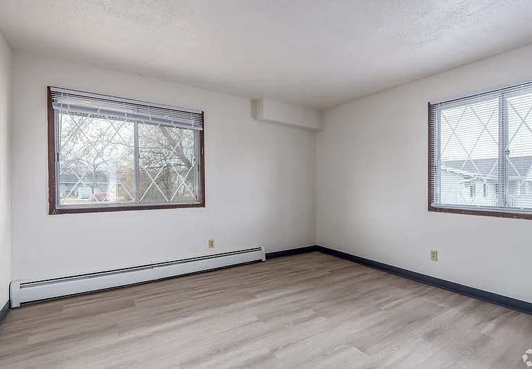 186 Morningside Dr #11 — Photo 10