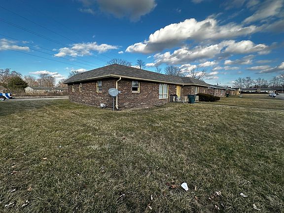2nd image of 2704-2910 Cypress Dr #2808