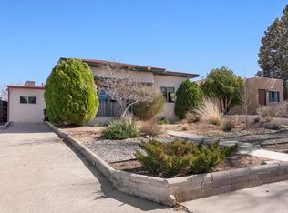 420 Bryn Mawr Dr SE, Albuquerque, NM 87106
