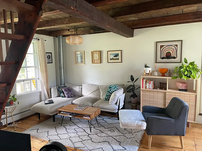 38 Sunset St — Photo 7