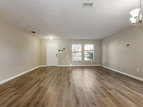 4th image of 1844 Delafield Dr