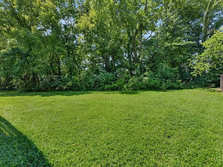 3702 Windmill Ct — Photo 40