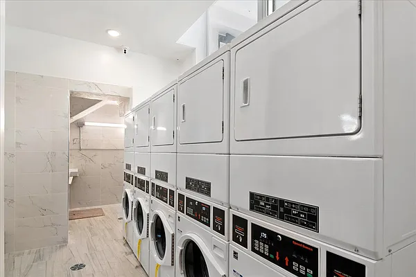 Rented by Elmekies Equities | media 17