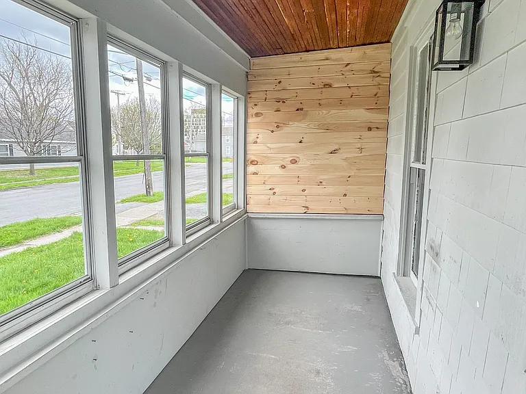 611 Cooper St — Photo 2