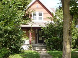 2955 N 20th St, Milwaukee, WI