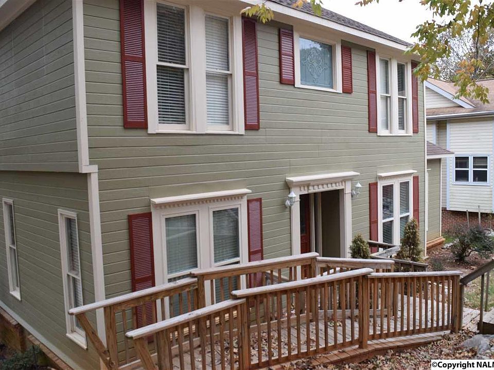 1st image of 10135 Skylark Dr SE