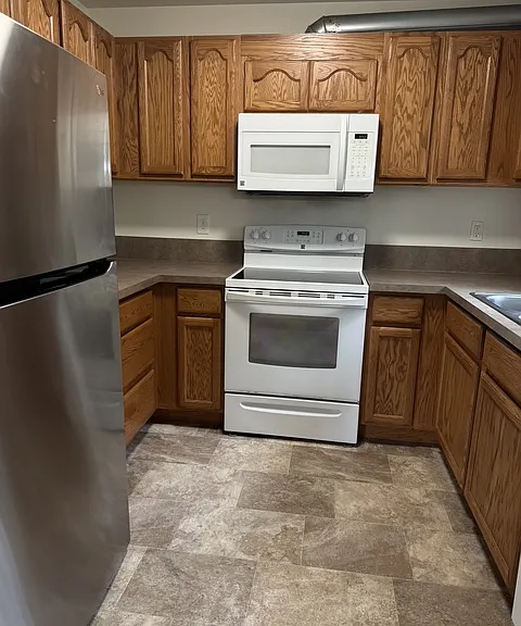 1150 Hemlock St — Photo 1