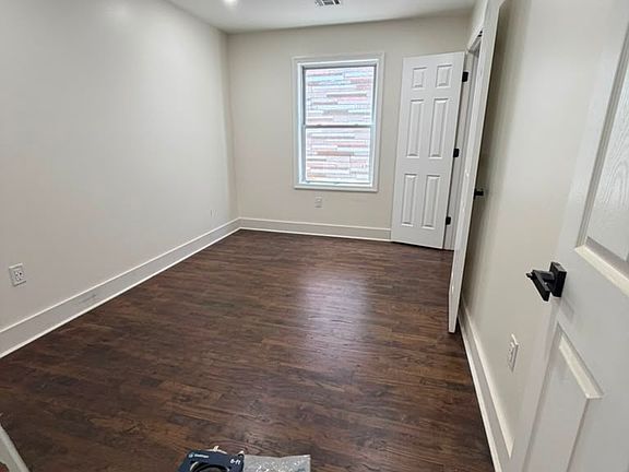 5th image of 427-429 Martin Luther King Dr #3