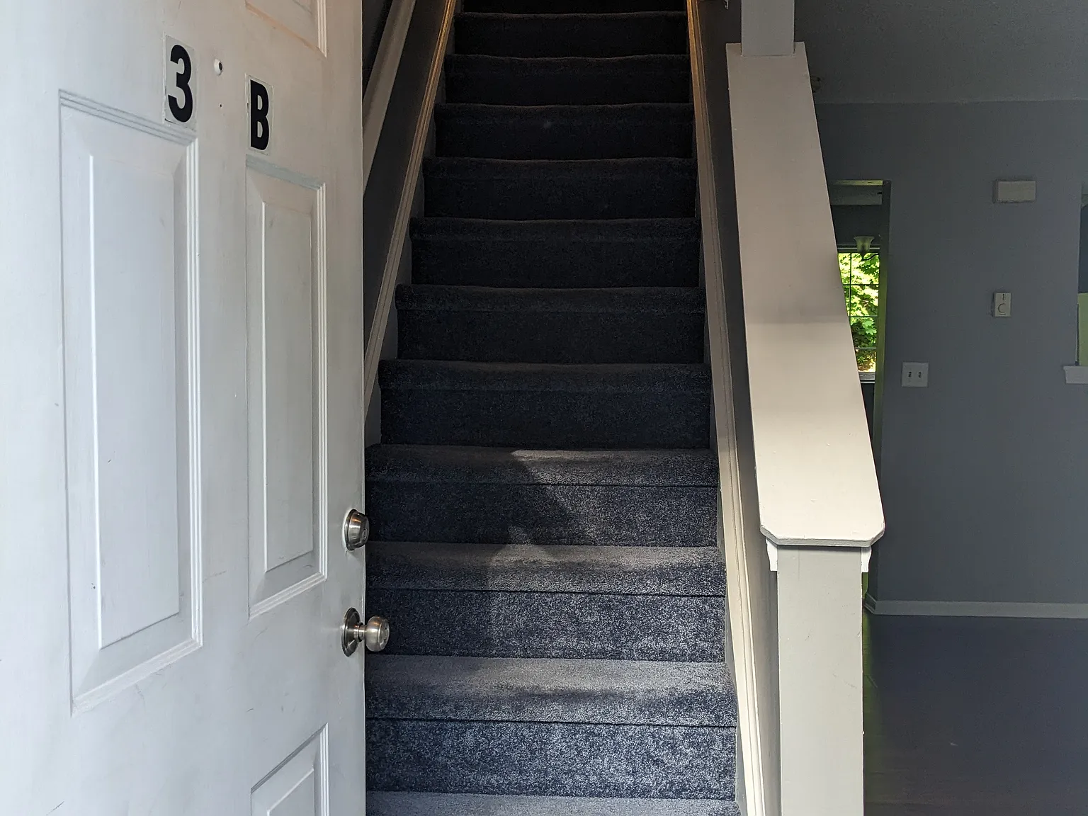 2 bed, 1.5 bath, 1105 sqft, $2,000 — Photo 3