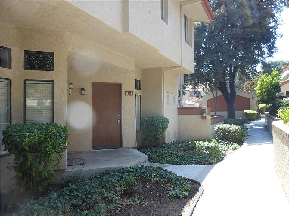 1st image of 45 Willowcrest Ln