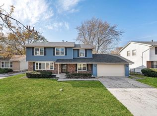 17538 Hawthorne Dr, Country Club Hills, IL 60478