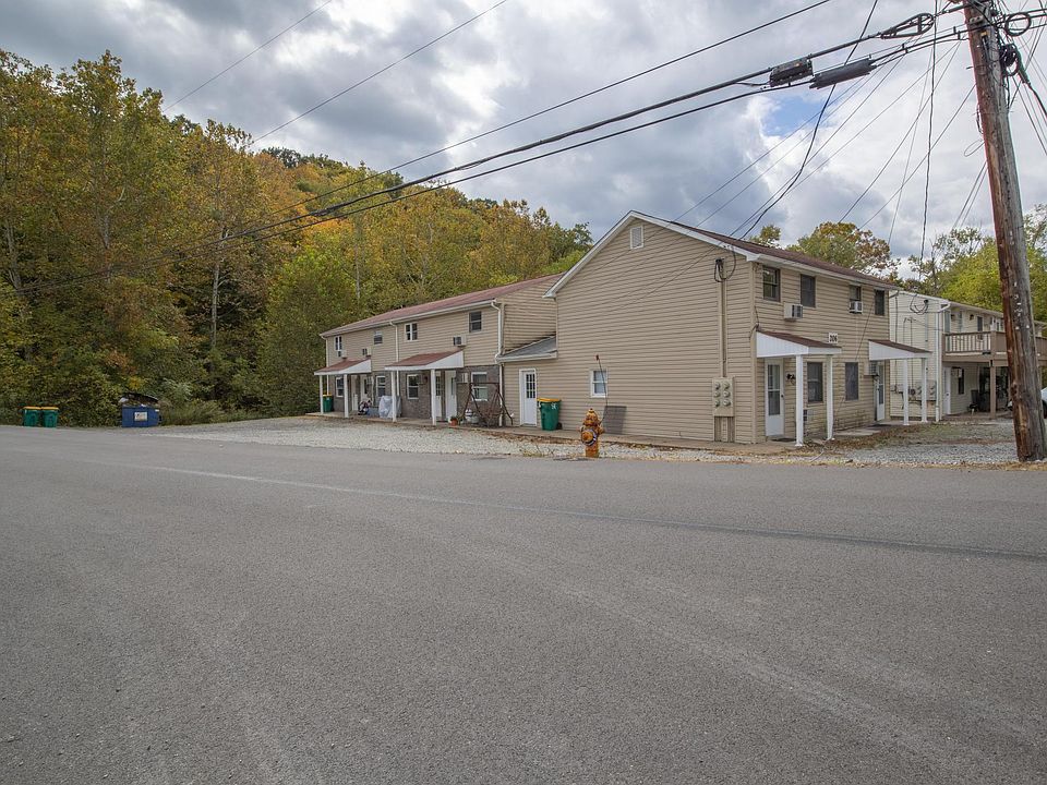 1st image of 206 Parks Rd