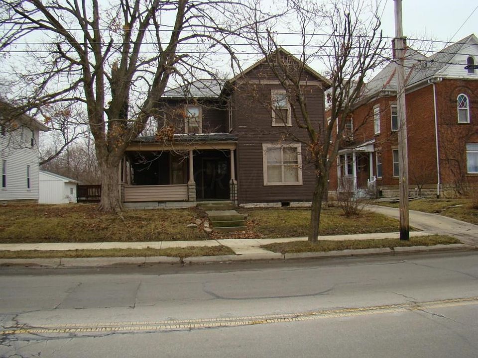 1st image of 548 E 5th St