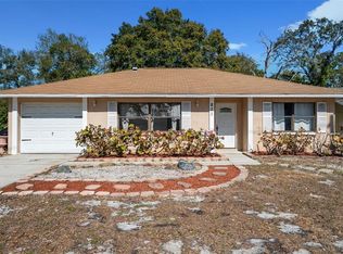 821 Pine St, Tarpon Springs, FL 34689