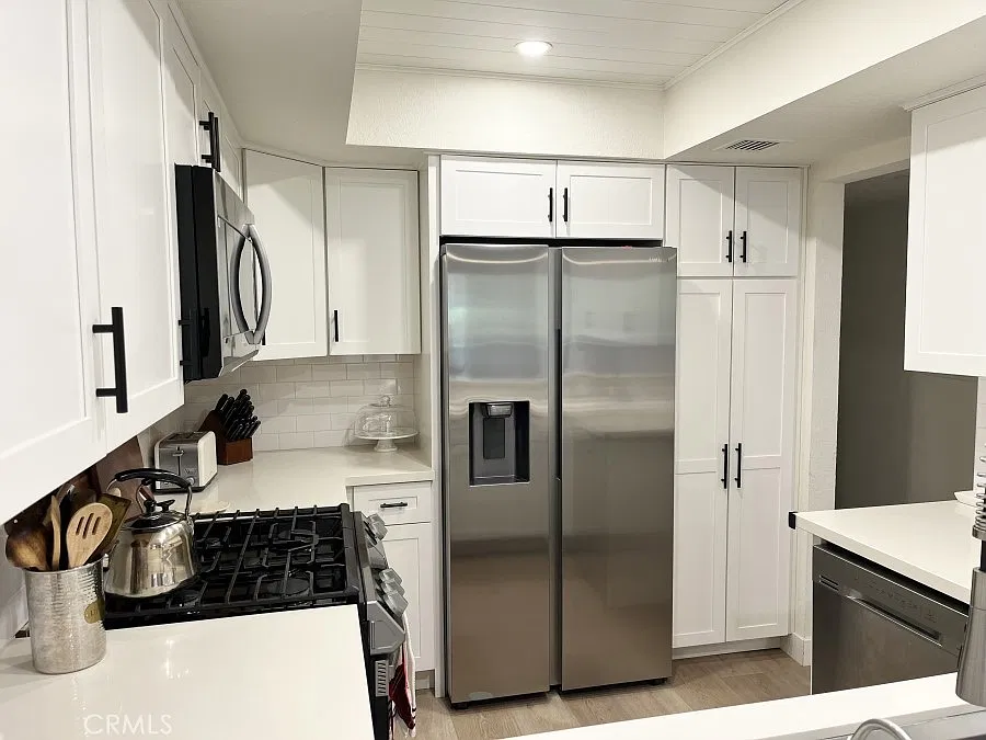 2 bed, 1034 sqft, $3,500 — Photo 3