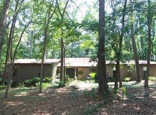401 Dartmoor Dr, Tallahassee, FL 32312