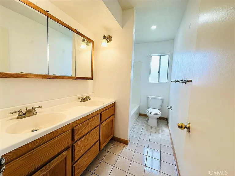 10916 Rincon St — Photo 11