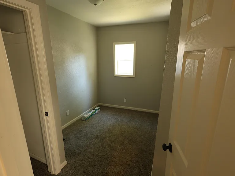 619 Kiowa St — Photo 9
