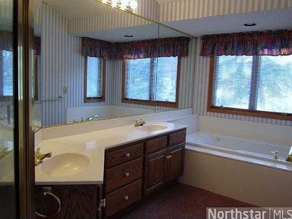 2nd image of 10248 Hilltop Ct N