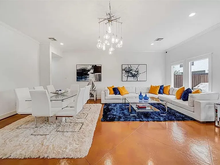 5522 Larkin St #A — Photo 8