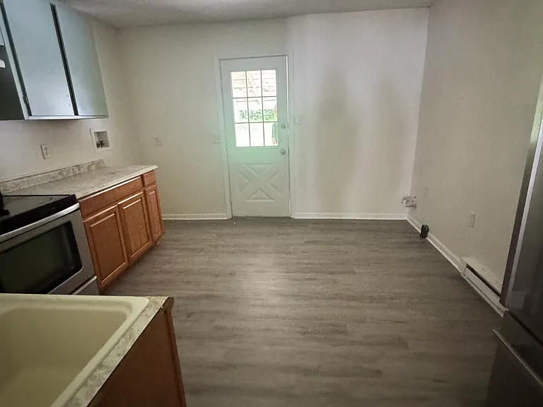 217-219 S Wilkinson Ave #B — Photo 2